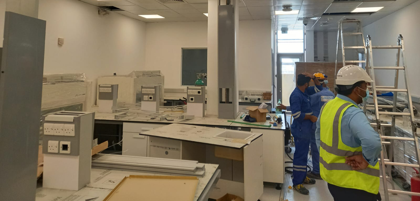 Laboratory design and documentation program